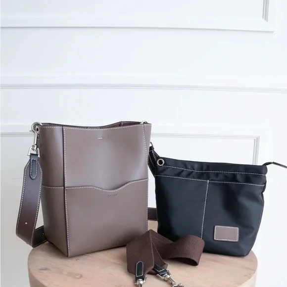 Elegant A.P.C. Brown Leather Shoulder Bag - Picture 4 of 4